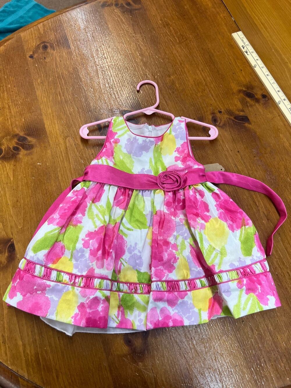 Cinderella Bright Vivid Floral Dress with Pink Trim & Flower Accent – NWOT – 18M